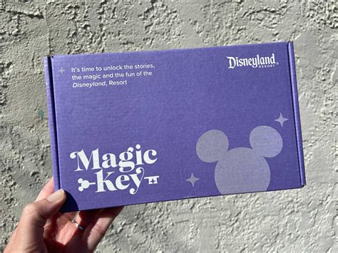 Join the Disney Community: Disneyland's Magic Key Holders Social Media Account